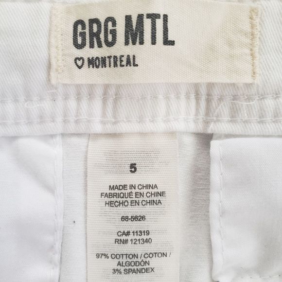 New Garage Ladies White Shorts 5 NWT - Picture 4 of 5